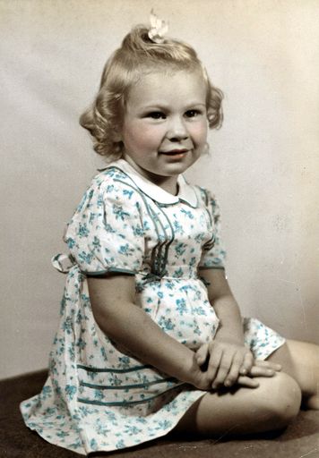 Judy Girand photo gallery thumbnail 14 of 67