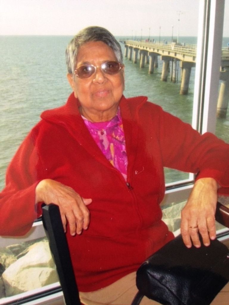 Lydia Angella Ramlogan Profile Photo