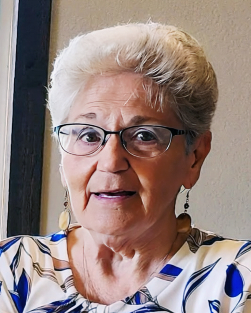 Linda Simons Profile Photo