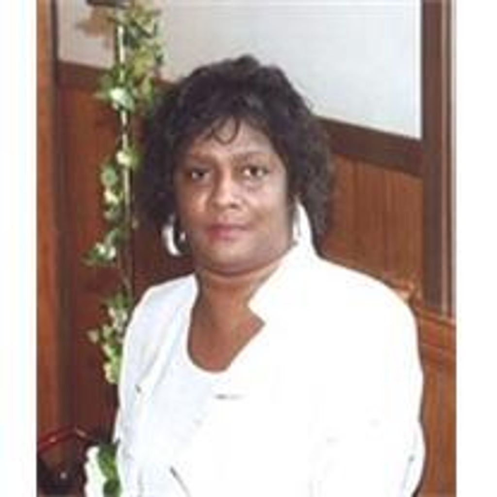 Tracie J. Springer-Mckinnion