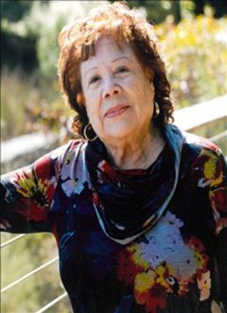 Celia R Martinez