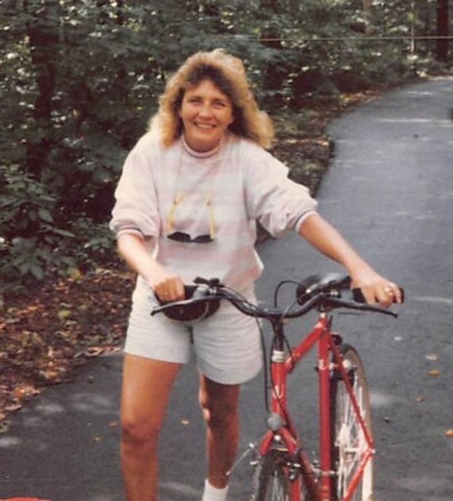 Mary L. Sluskonis Profile Photo