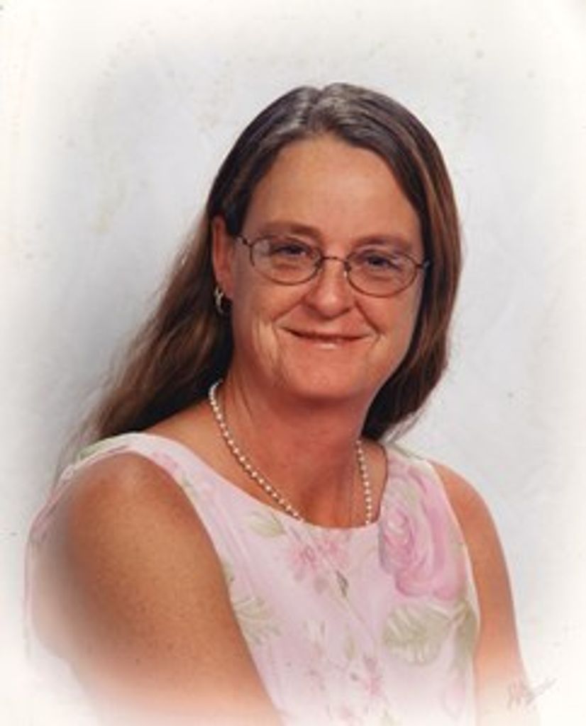 Della Marie Vanetten Profile Photo