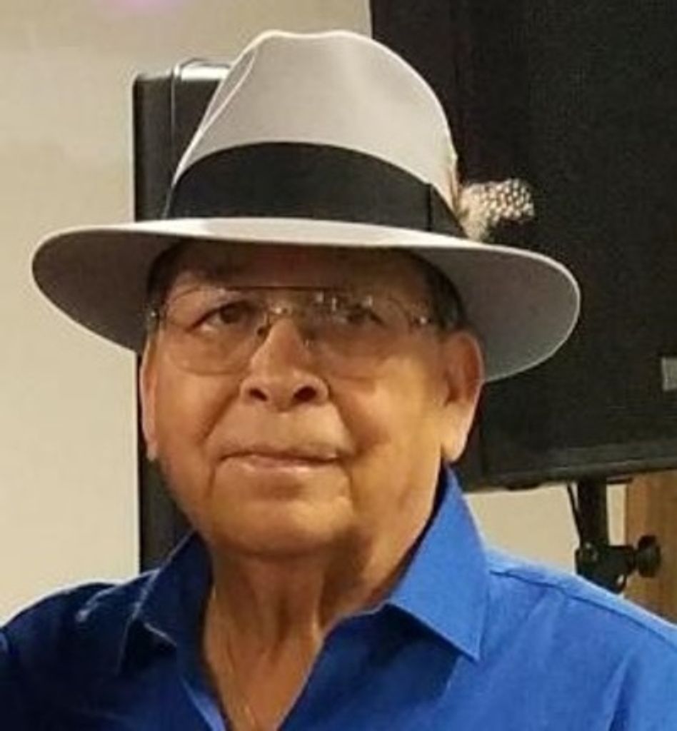 Roberto Reyes Profile Photo