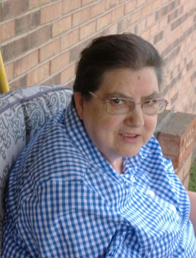 Shirley (Wells)  Fields photo gallery thumbnail 78 of 152