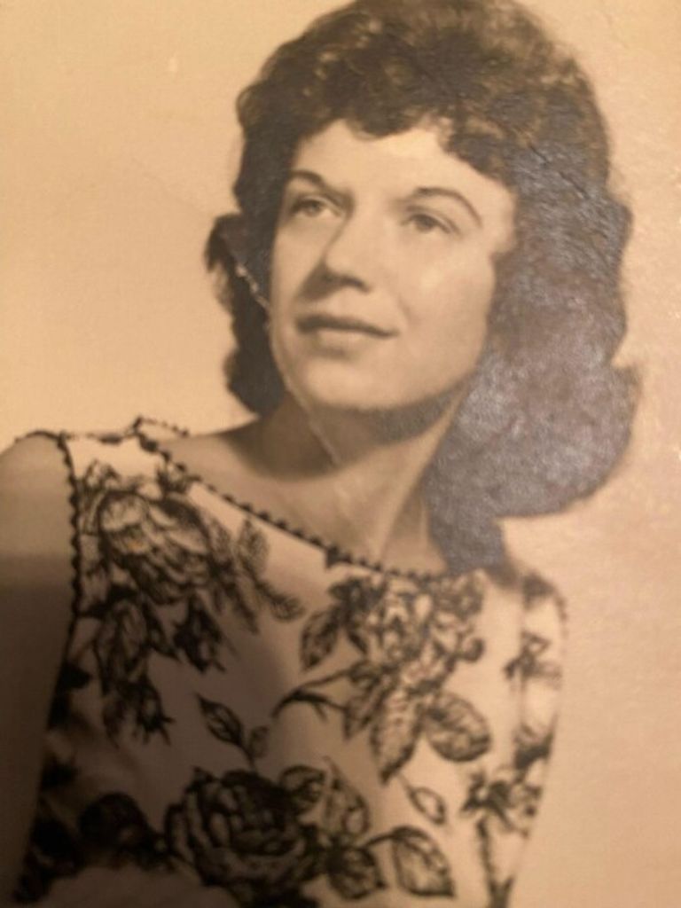 Marie ('Rie) Mildred (Sheminant)  Bentley