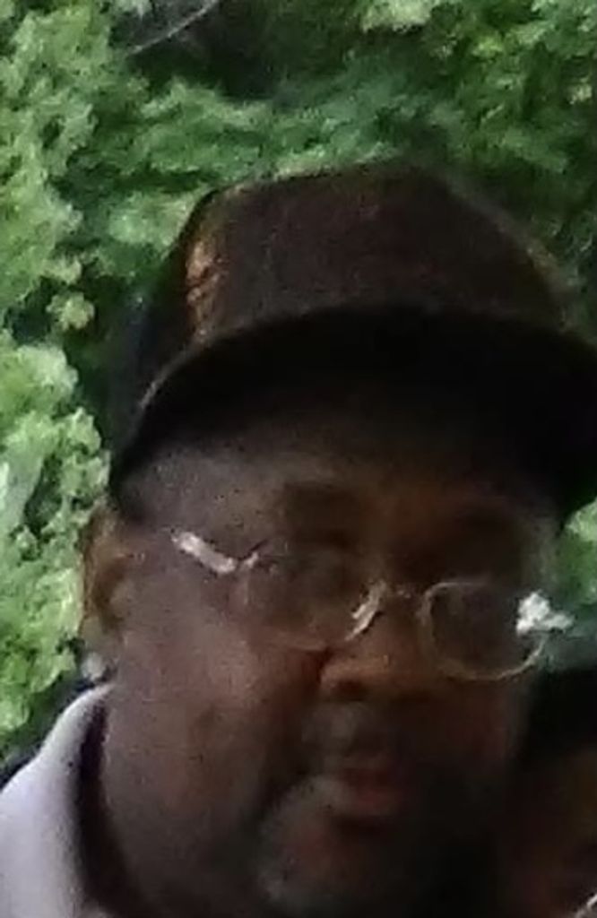 James Lamont Husband Profile Photo