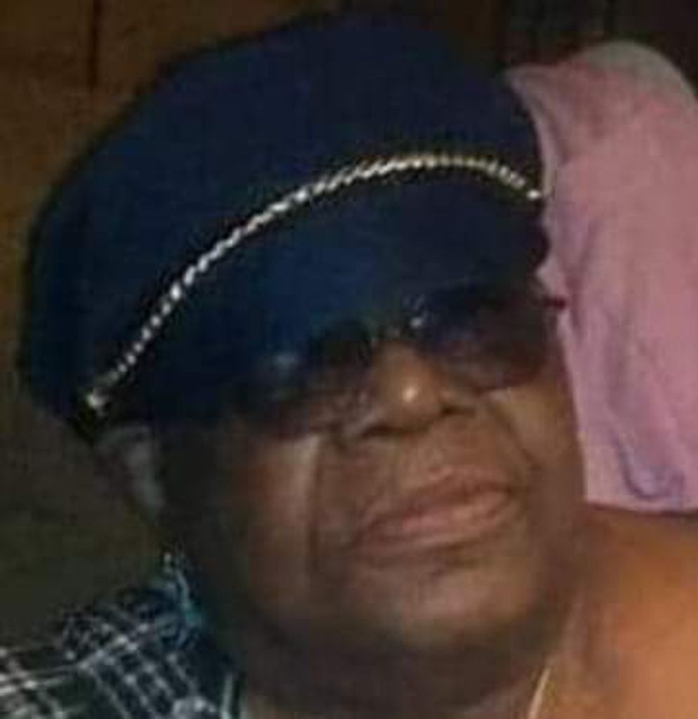 Flossy Lee McComb Profile Photo