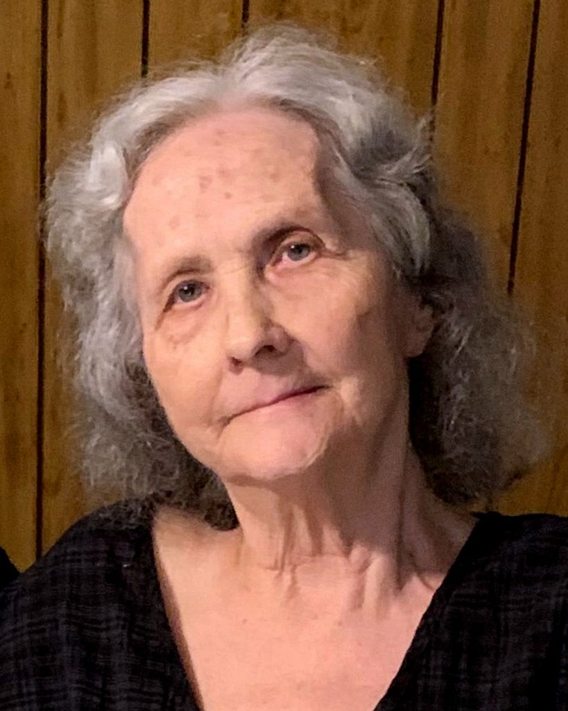 Lola Jeanette Kast Profile Photo