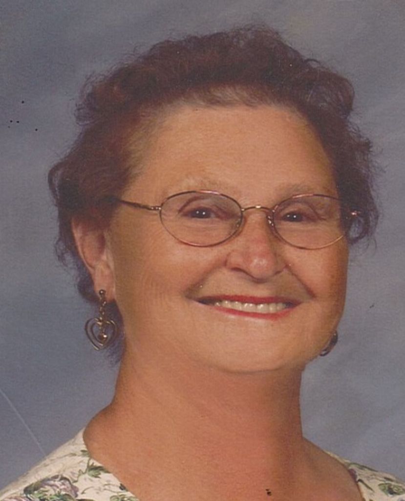 Patricia "Pat" (Evans)  Thornhill