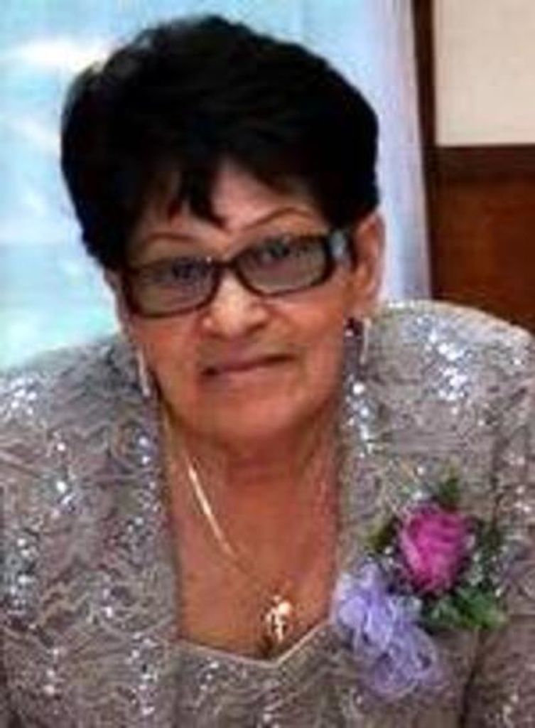 Zenovia "Sandy" Rosado Profile Photo