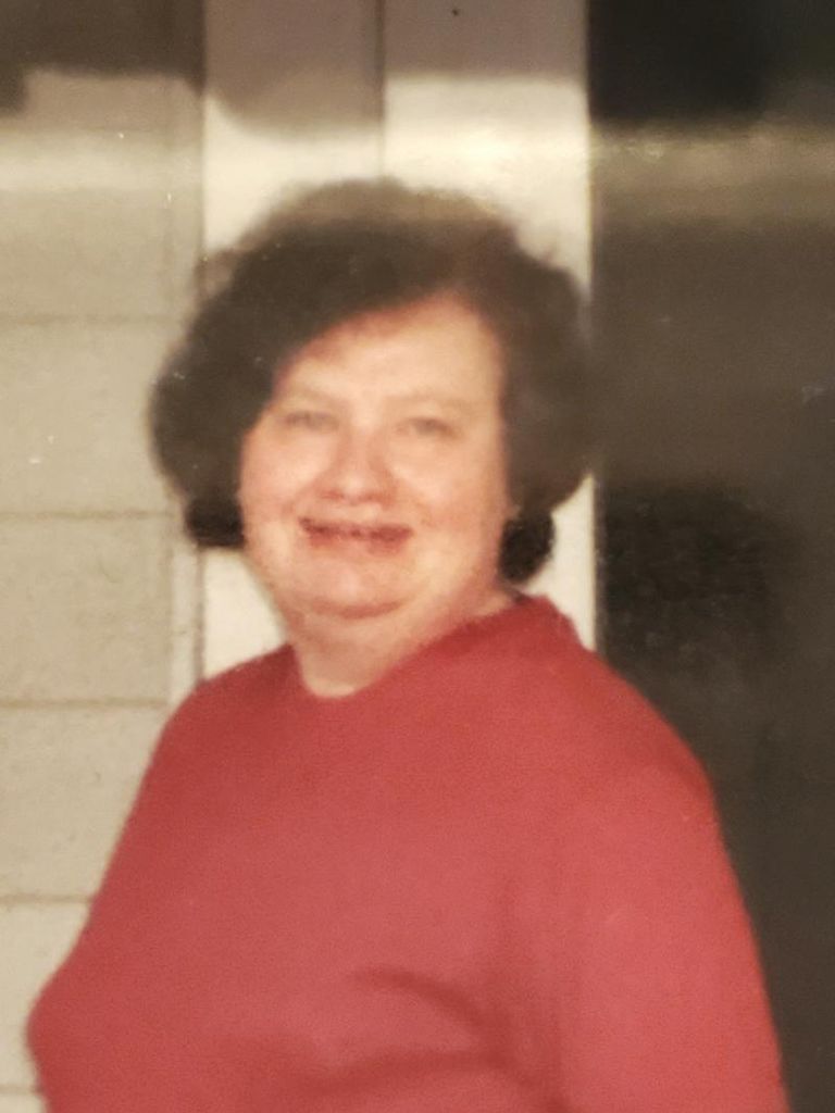 Laura Solis Profile Photo