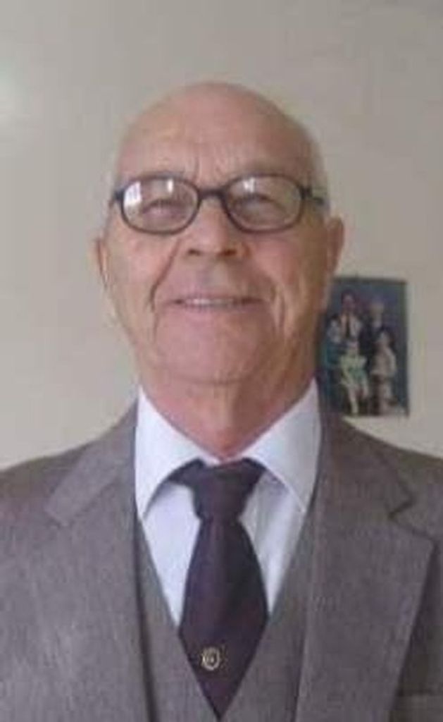 E. Raymond "Grinny" Burns