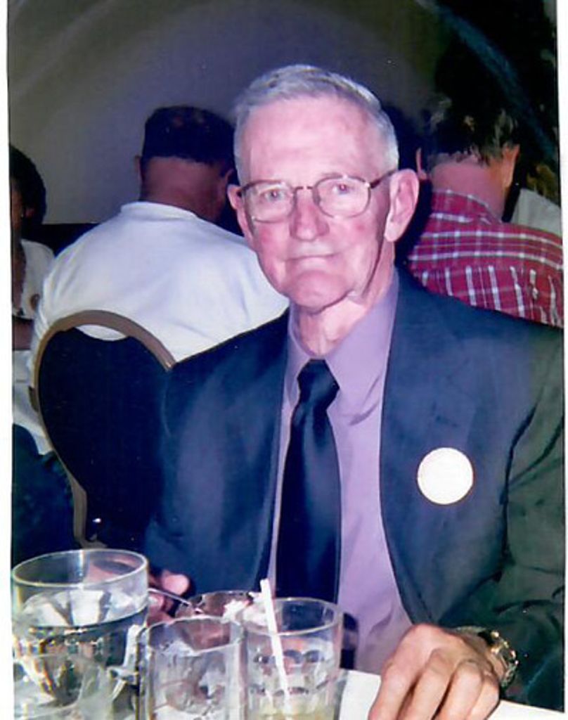 Wm. Richard "Dick" Thomas Profile Photo