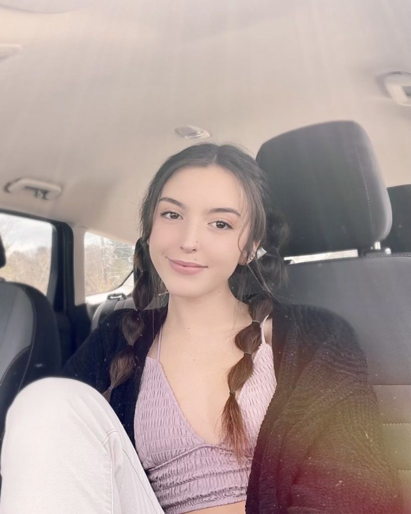 Summer Kaitlyn Davis Profile Photo