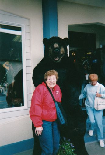 Verna F. Edwards Strandlund photo gallery thumbnail 50 of 75