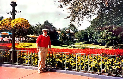 George Thomas Lazenby photo gallery thumbnail 11 of 67