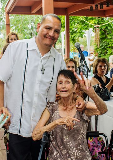 Carmen (Cordova)  Loconto photo gallery thumbnail 8 of 72