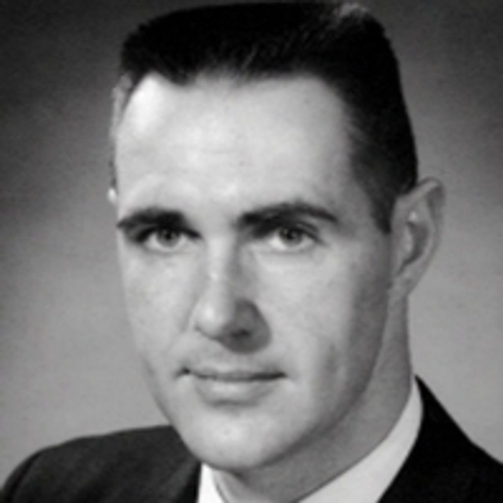 Robert Russell Mcmillan Profile Photo