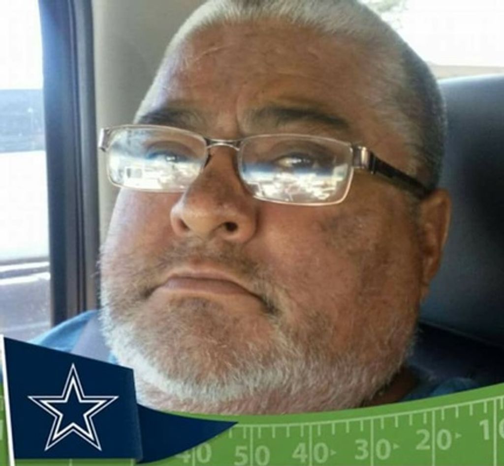Manuel Flores Profile Photo
