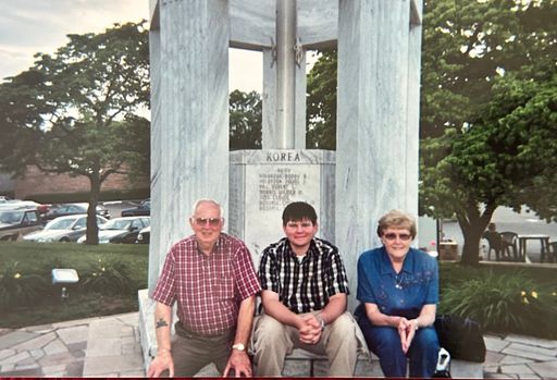 Carl Eason Hutchinson photo gallery thumbnail 4 of 154