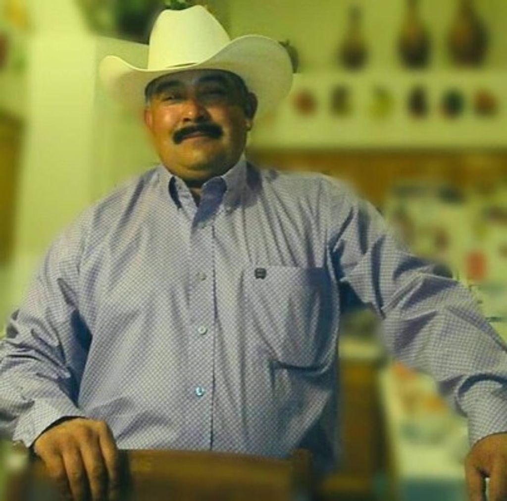 Pablo Quinteros, Sr. Profile Photo