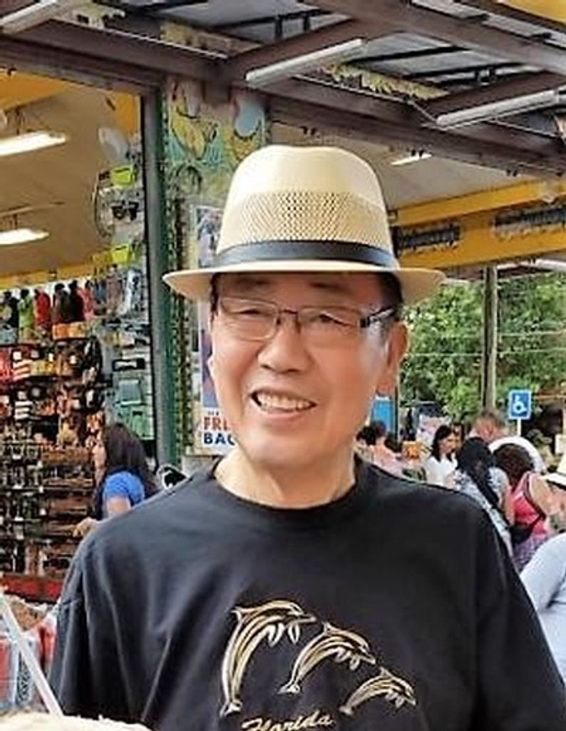 Yun Cho Profile Photo