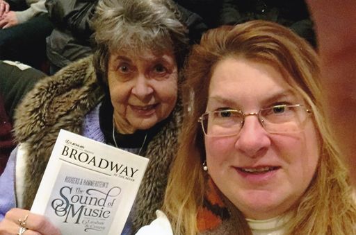 Linda Faye Lentz photo gallery thumbnail 37 of 44