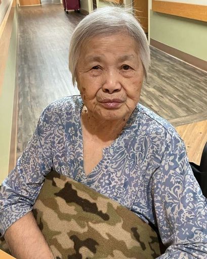 Yun Bi Ye's obituary image