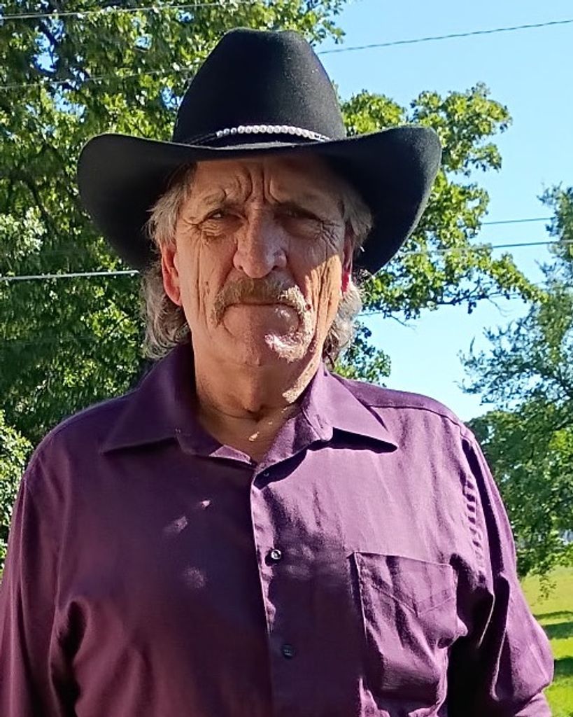 Wesley Dean Davis Profile Photo