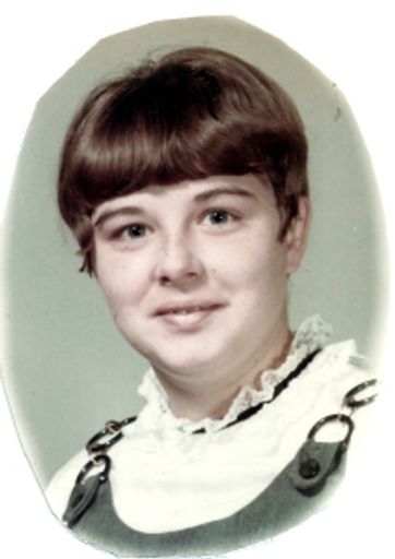 Carolyn Sue Barrow photo gallery thumbnail 34 of 41
