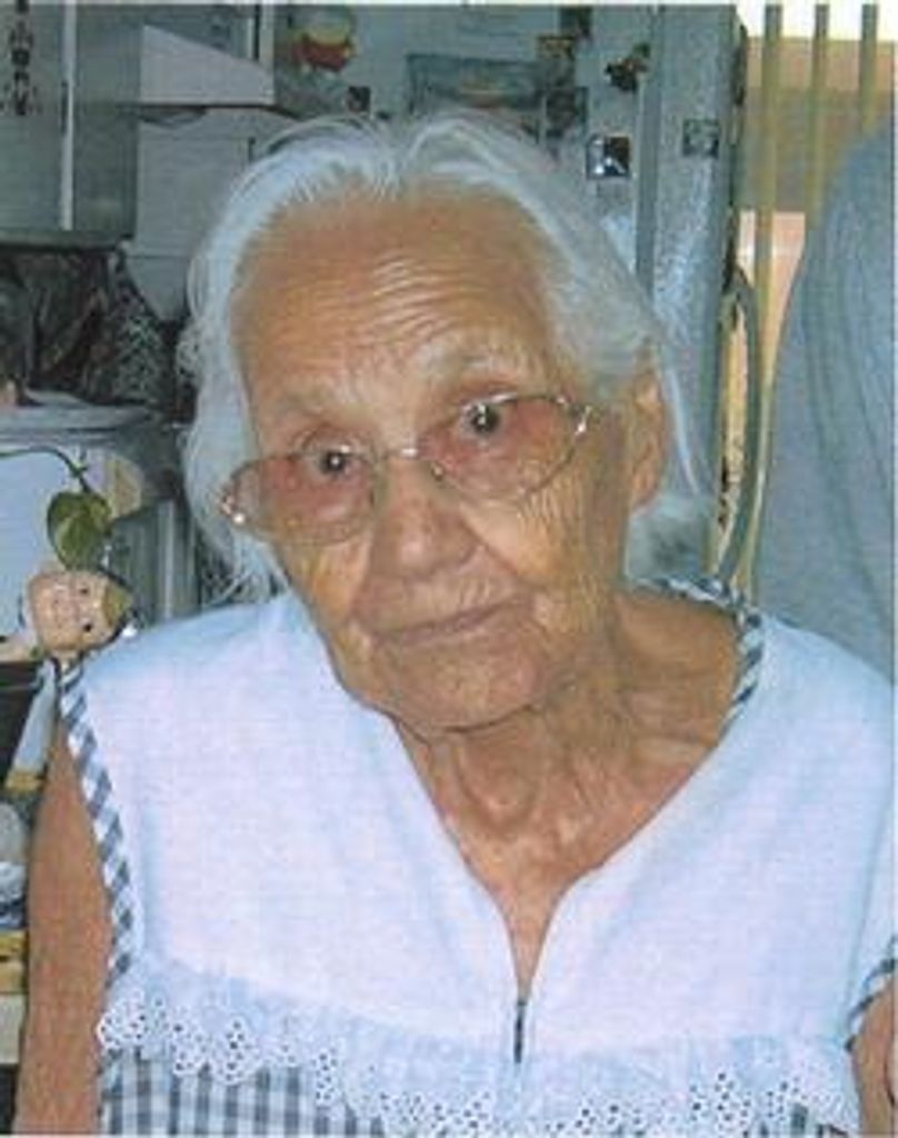 Teresa Olivarria Valente Profile Photo