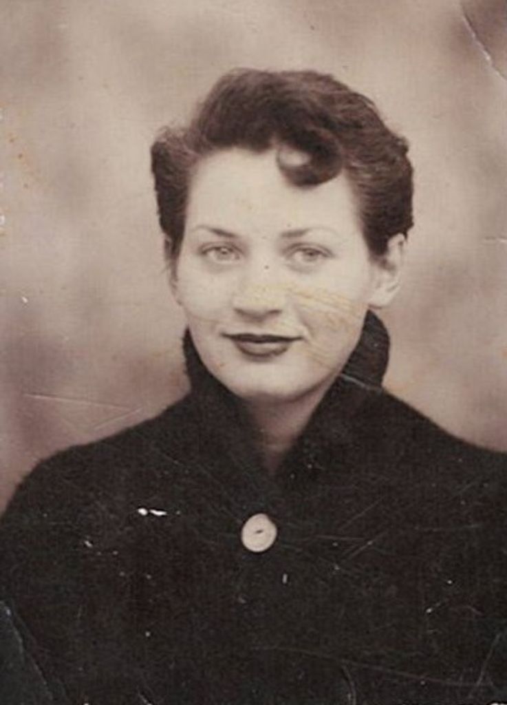 Dorothy J. (Davis)  Guidone