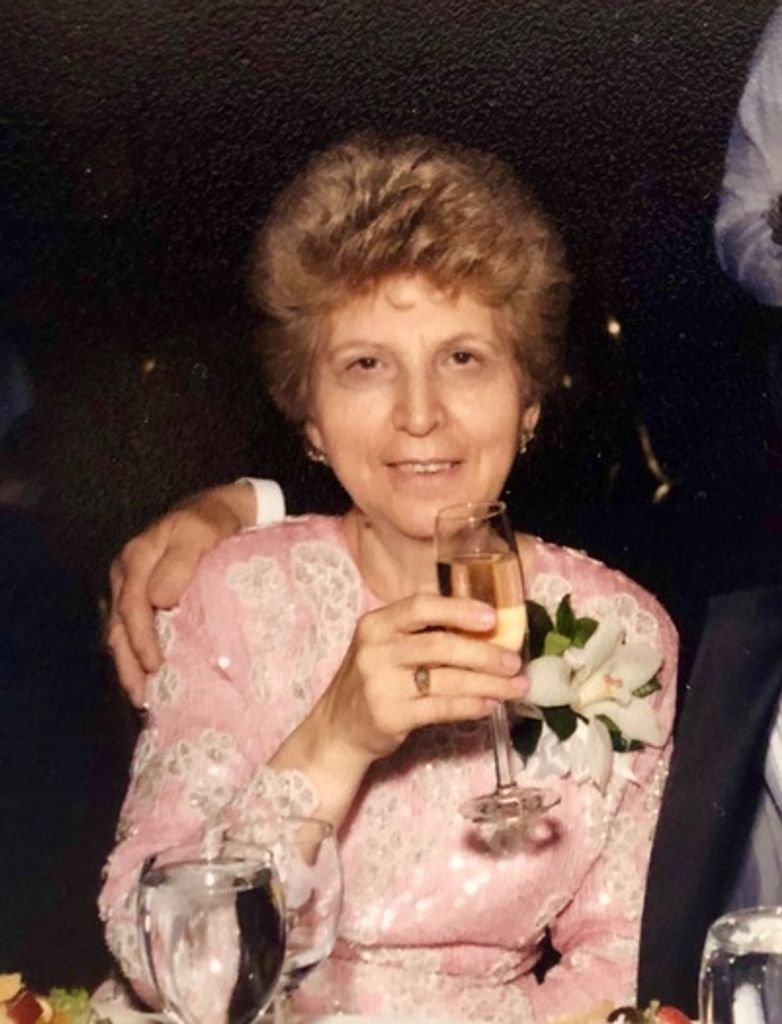 Vasiliki "Bessey" Koufos Profile Photo