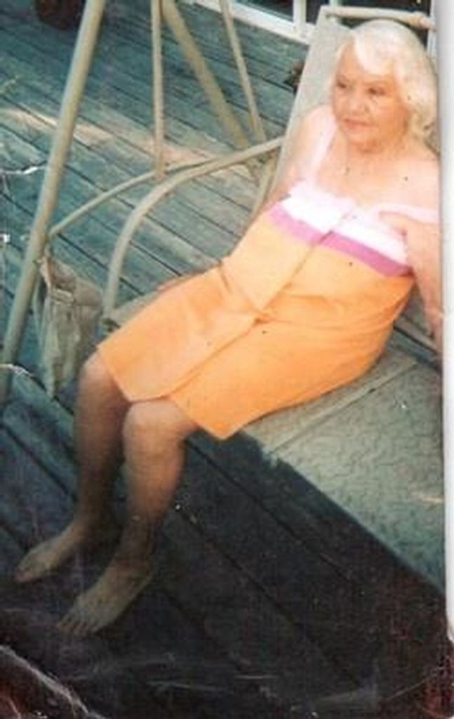 Patricia Louise Maxwell