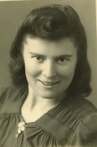 Elizabeth (Bratscher)  Fekete Profile Photo