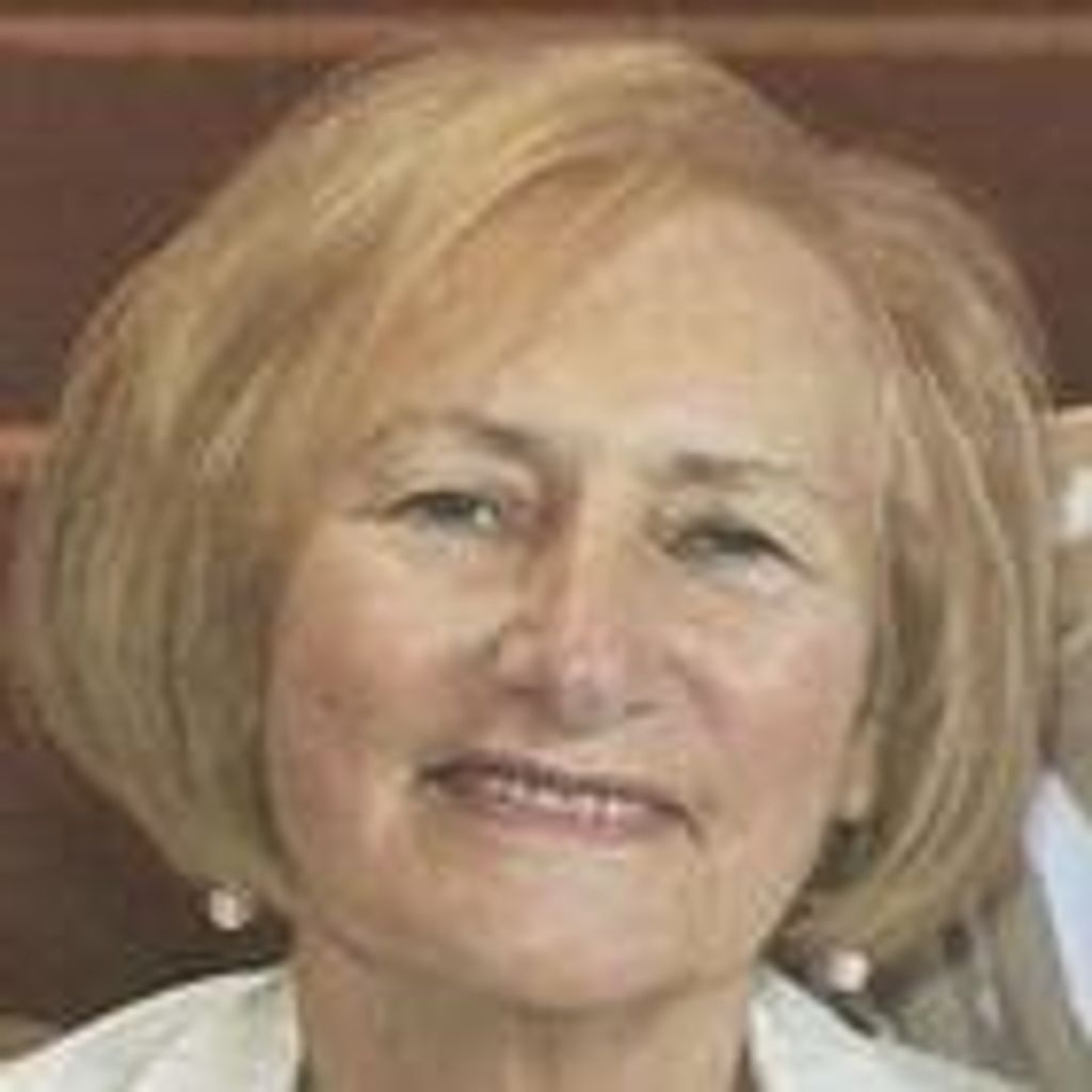 Joanne E Murphy