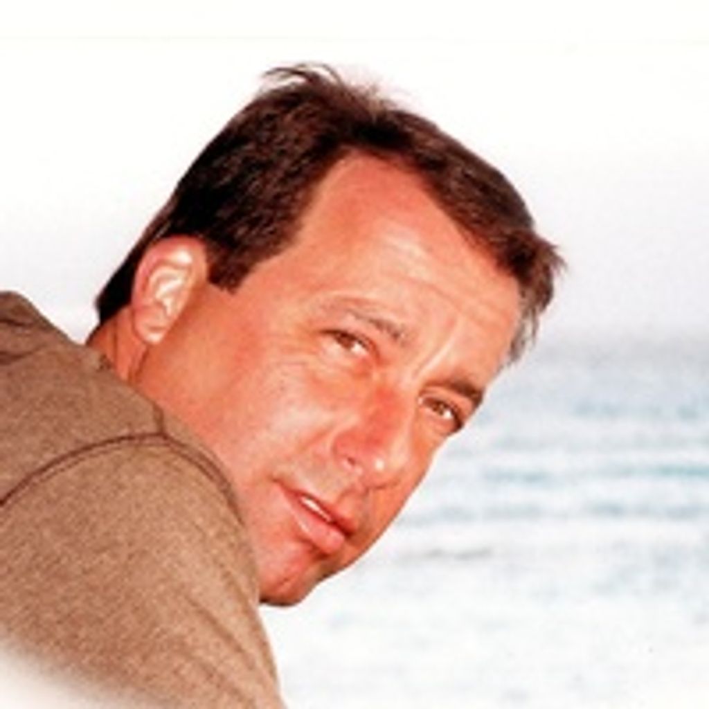 Stephen L Vaillancourt