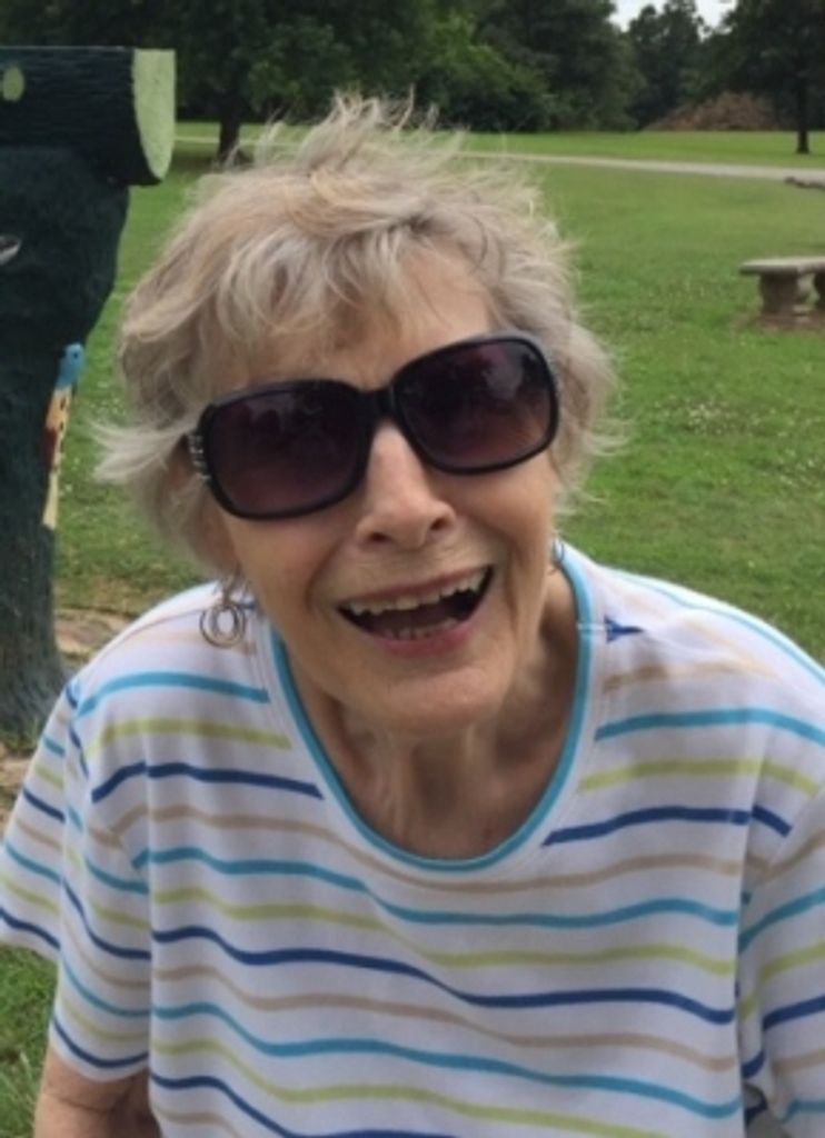 Sharon Lynn Stratton Profile Photo