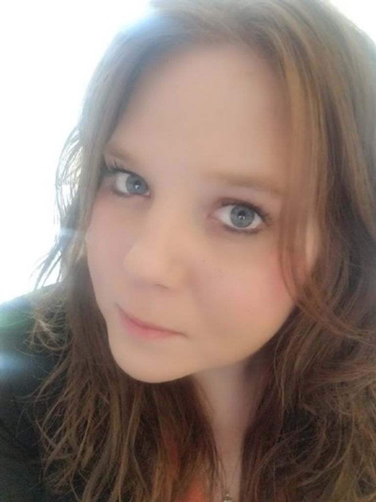 Lauren Kelaine Riley Profile Photo