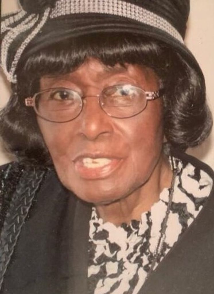 Clara Carr Profile Photo