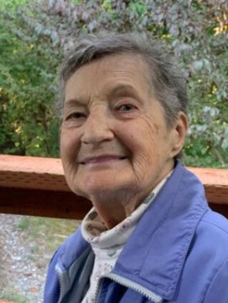 Annamaria Curry