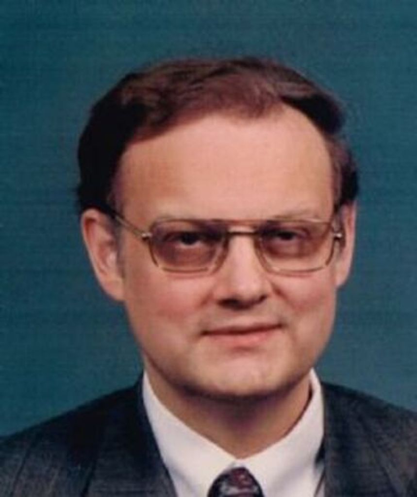 Dr. George W. Moll, Jr.