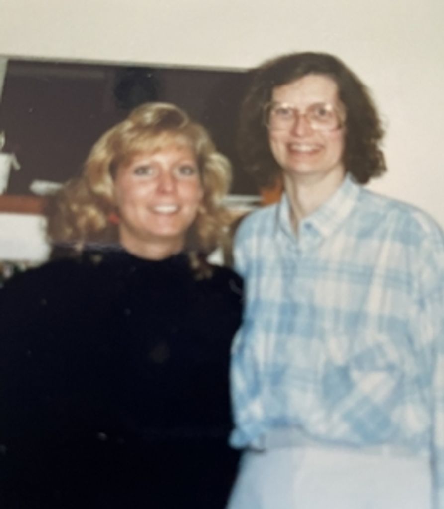 Lori Gibbons Profile Photo