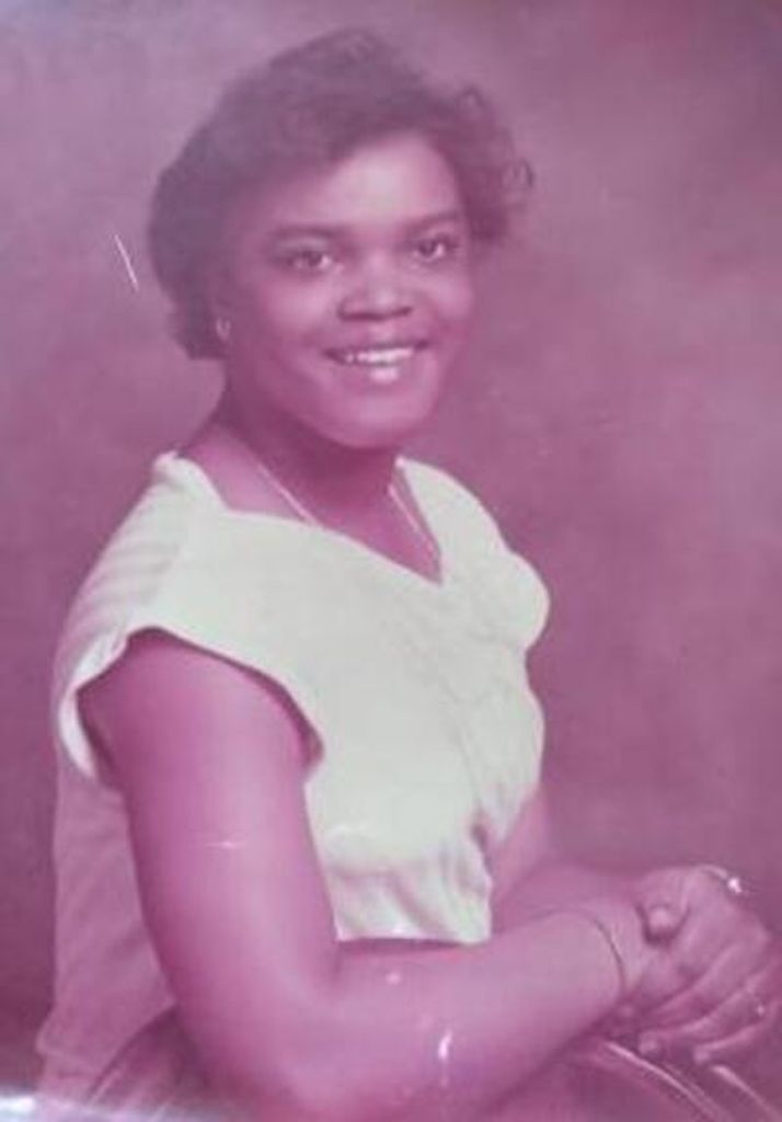 Lisa S. Sales Profile Photo