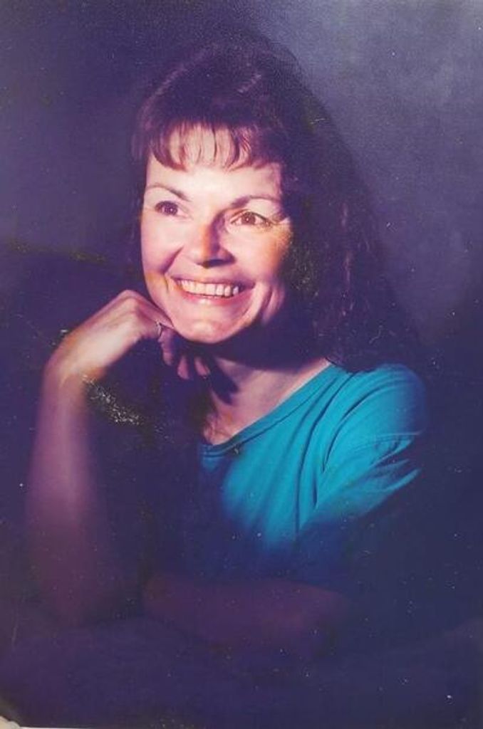 Deanne Lyn Martin Profile Photo