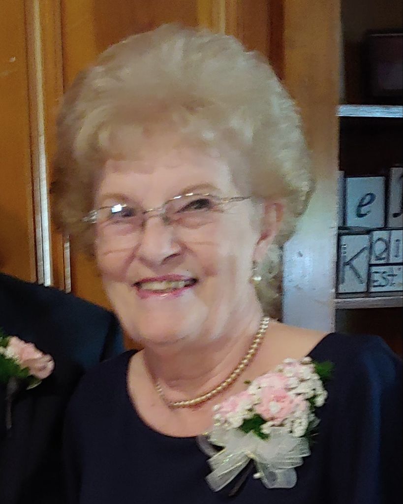 Mary Elizabeth Koelzer Profile Photo