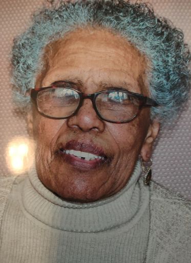 Barbara Baylock photo gallery thumbnail 1 of 8