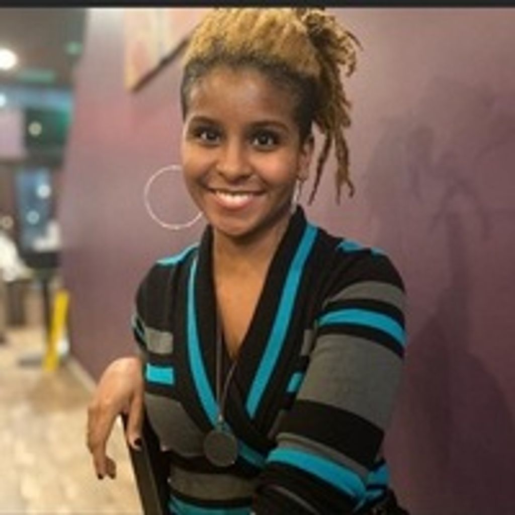 Carrie Lee Courts Profile Photo