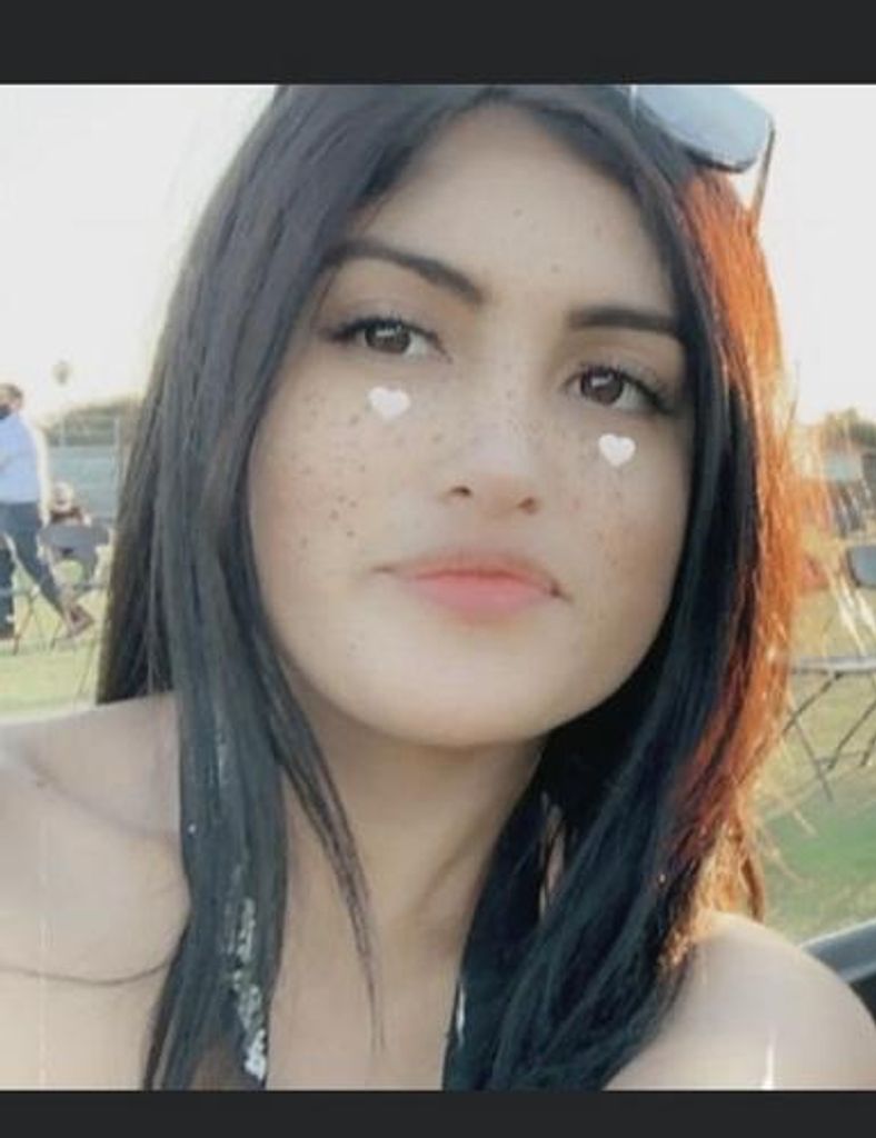 Michelle Hernandez Flores